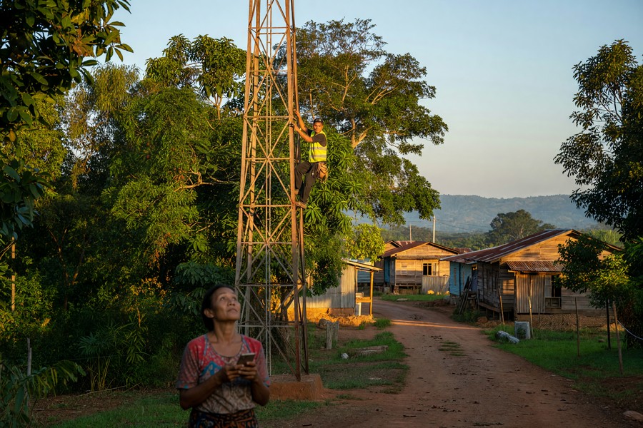 Community network tower installation in a rural Sub-Saharan African village