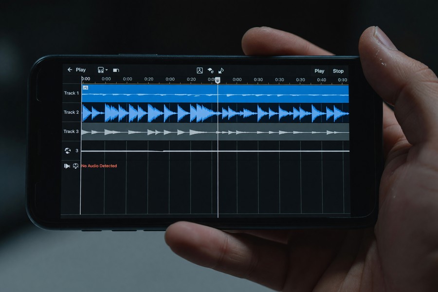 Android phone screen showing AZ Screen Recorder internal audio settings menu